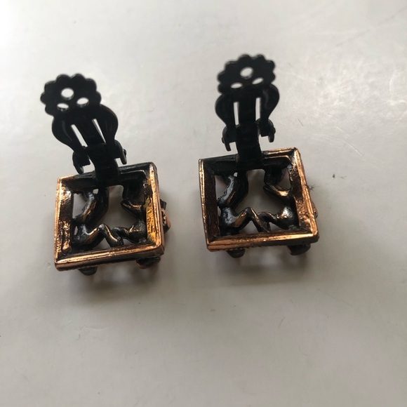 Copper Dancing Figure Earrings - possibly 1950’s - clip on earrings - Picture 2 of 10